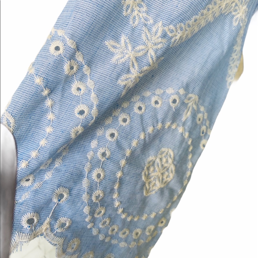 Time and Tru Kimono with Scallop Hem Women’s Top - Picture 5 of 12